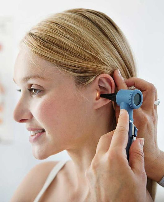 Behandlung beim Ohrenarzt in Leonding
